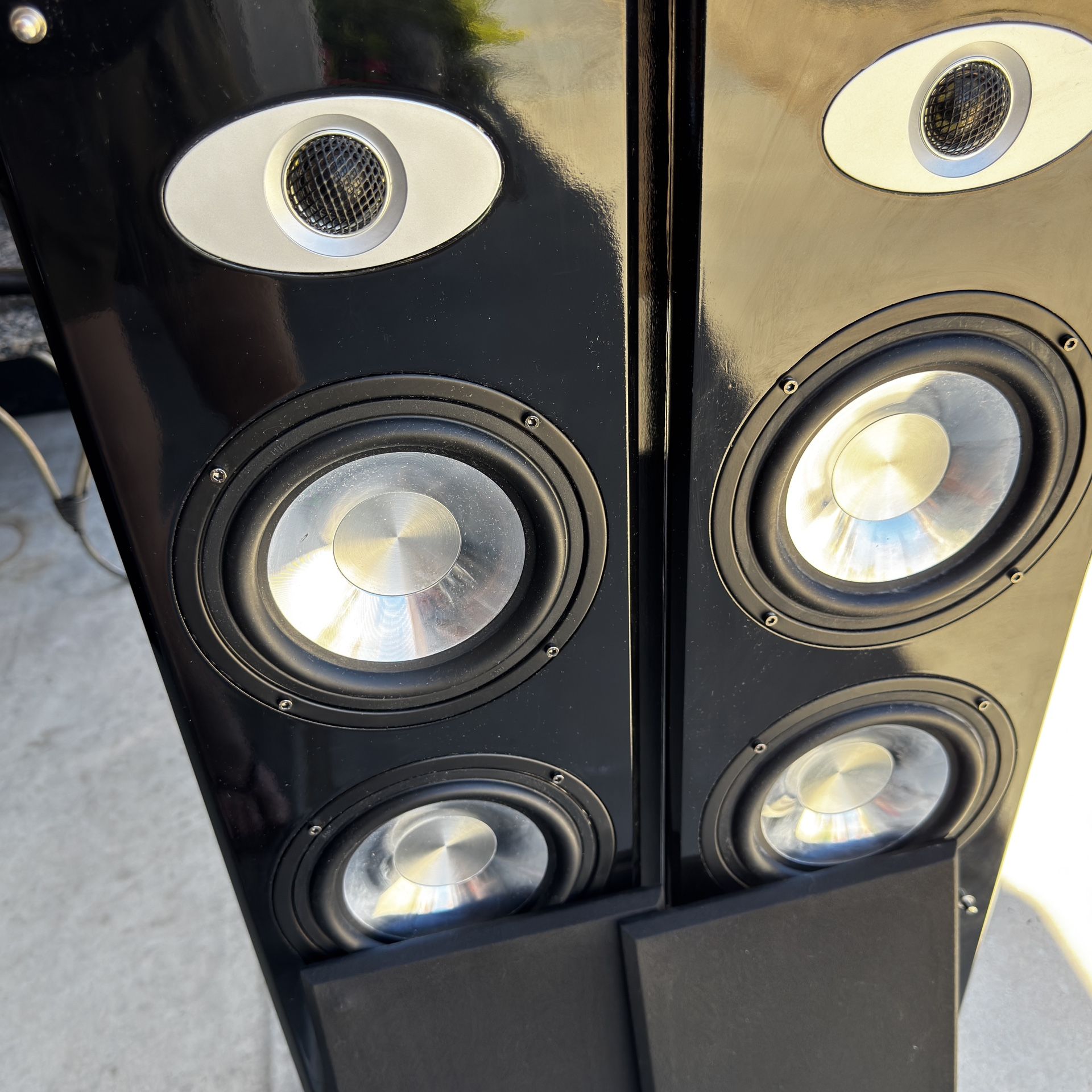 Olin Ross Tower Speakers Model OR703