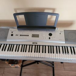 Keyboard Yamaha DGX 230