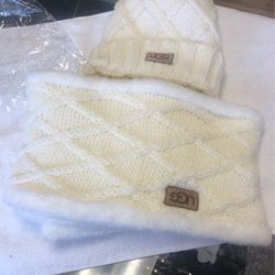Set Of Scarf And Hat 