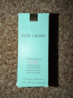 Estee Lauder Perfectionist CP+R Wrinkle Lifting Serum 50ml/1.7oz. Box has minor damage see pics