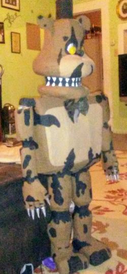 Five nights at Freddie's pinata