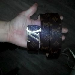 Louis Vuitton Belt 50/125  50$ Need To Buy Bus Ticket Home