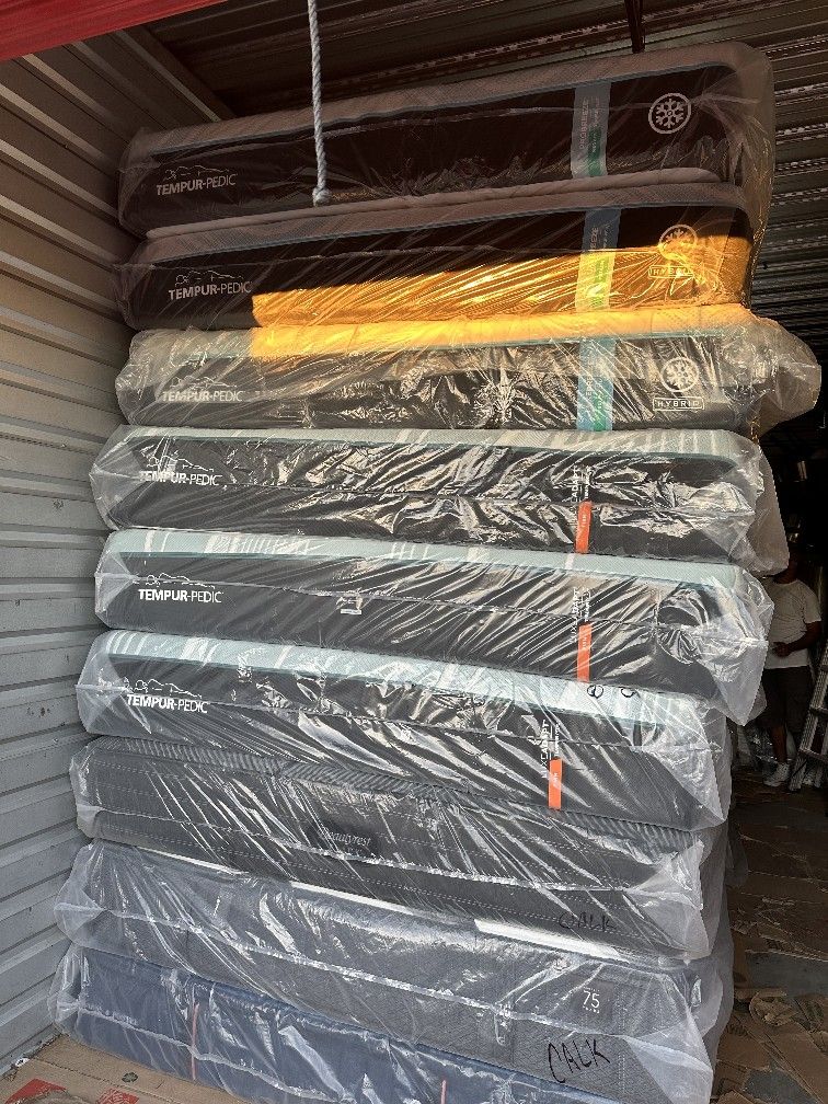 Tempurpedic Mattresses  Calking And King Size