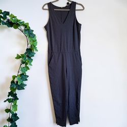Athleta Blue Textured Jumpsuit 6 V-Neck Sleeveless Pockets Stretch Zip