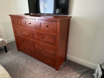 Queen bed And Dresser