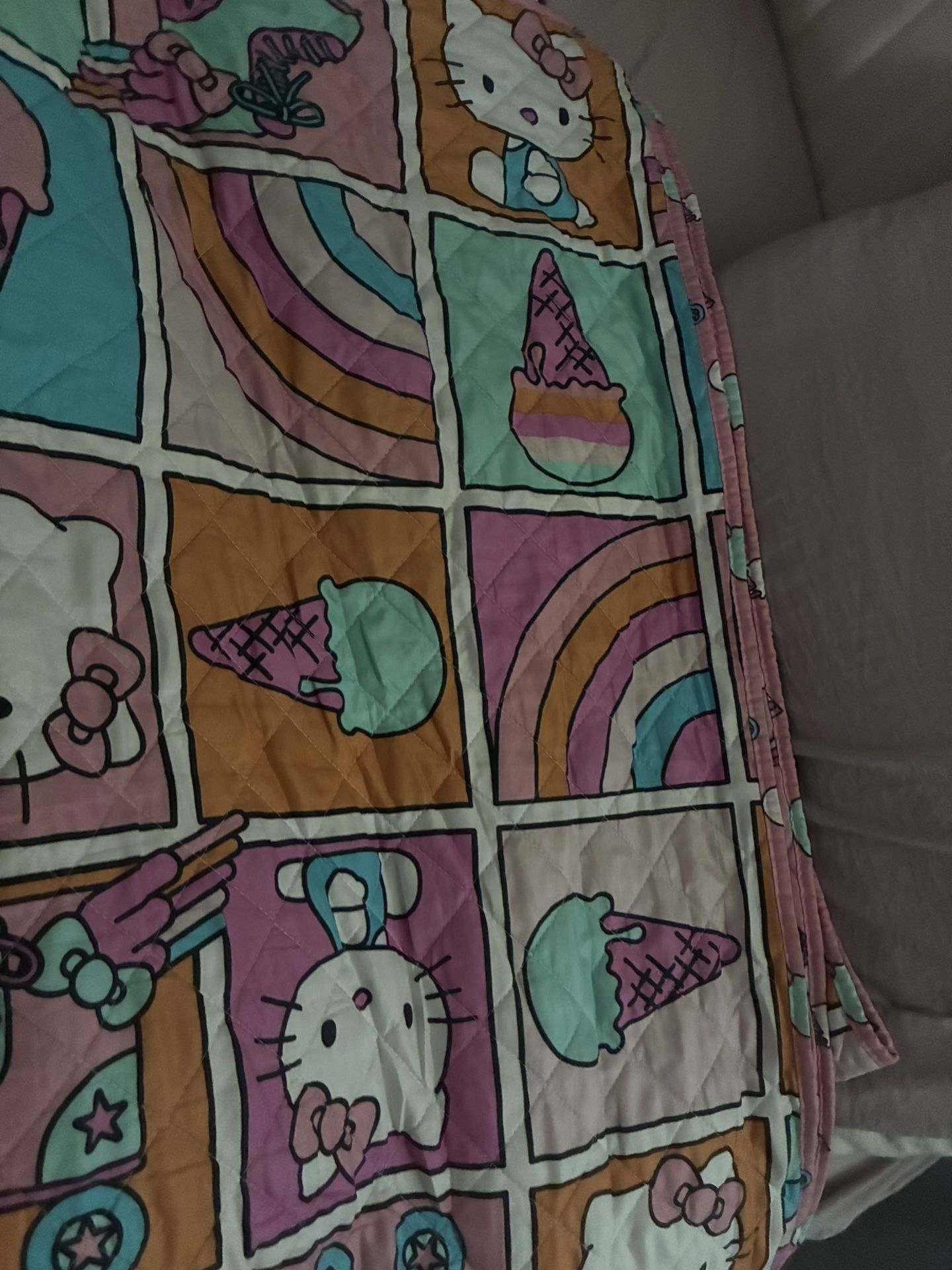 Hello Kitty Comforter