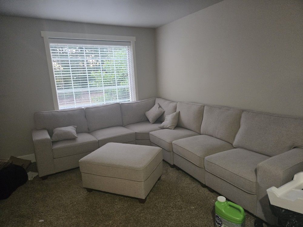 Sectional Couch With Foot Stool