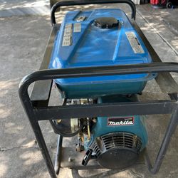 Makita Generator 