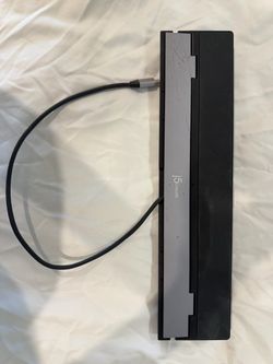 j5create USB-C Triple Display Docking Station