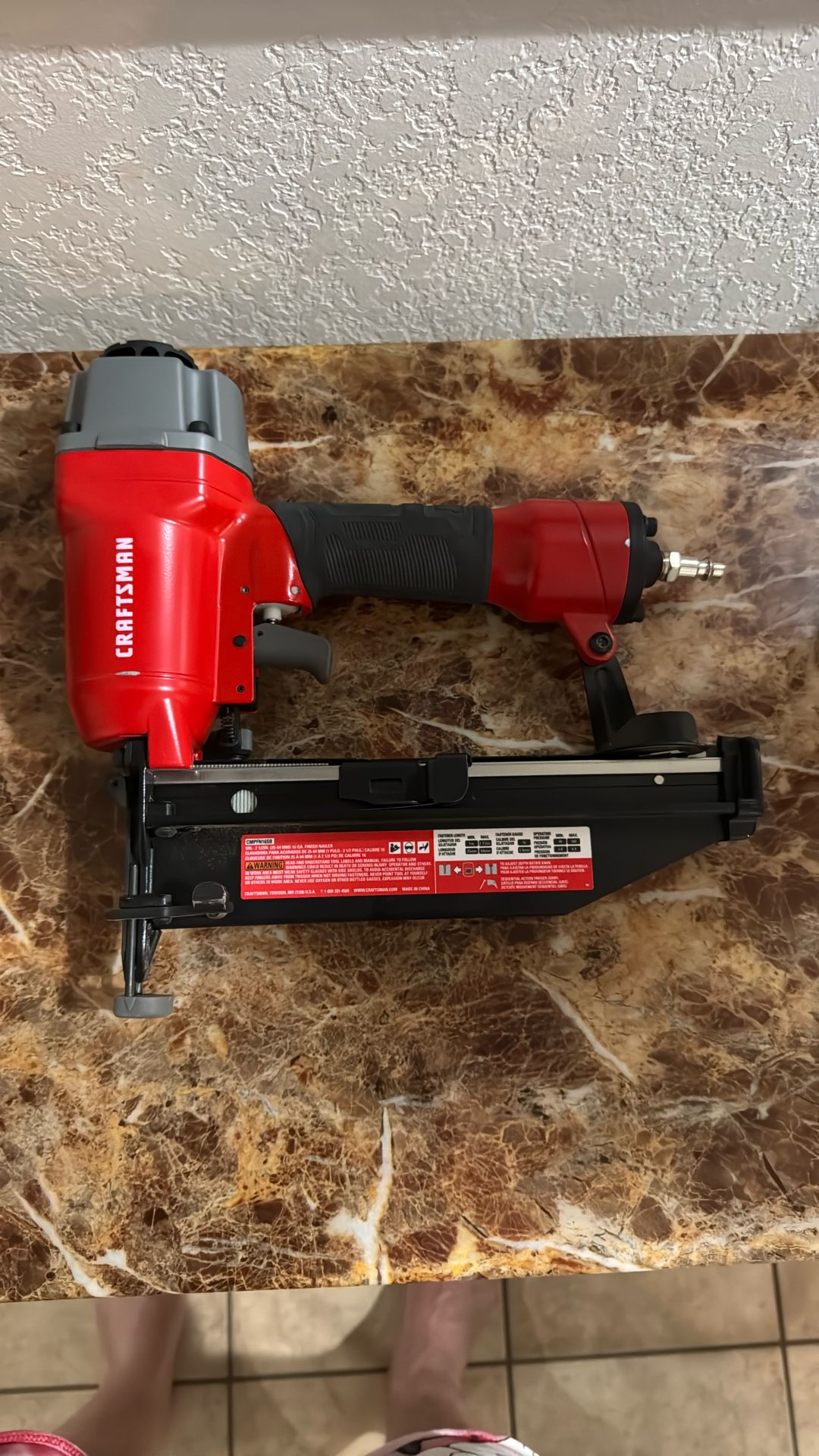 Craftsman Pneumatic 16 GAGE Staple Gun