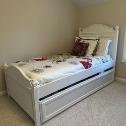 Cafe Kids Twin Trundle Bed