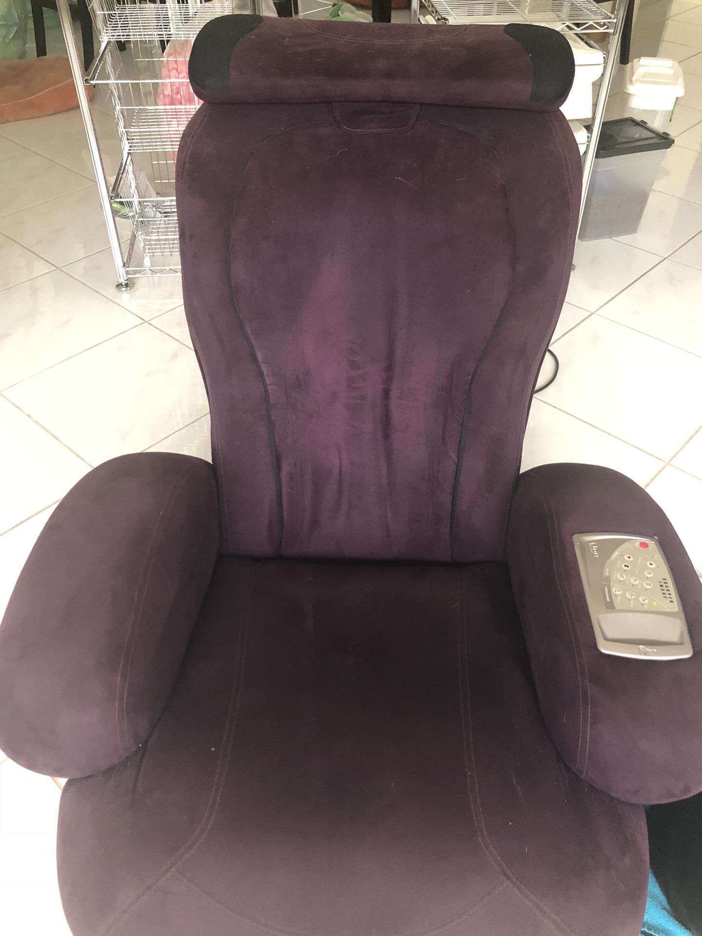 IJoy Human Touch Massage Chair