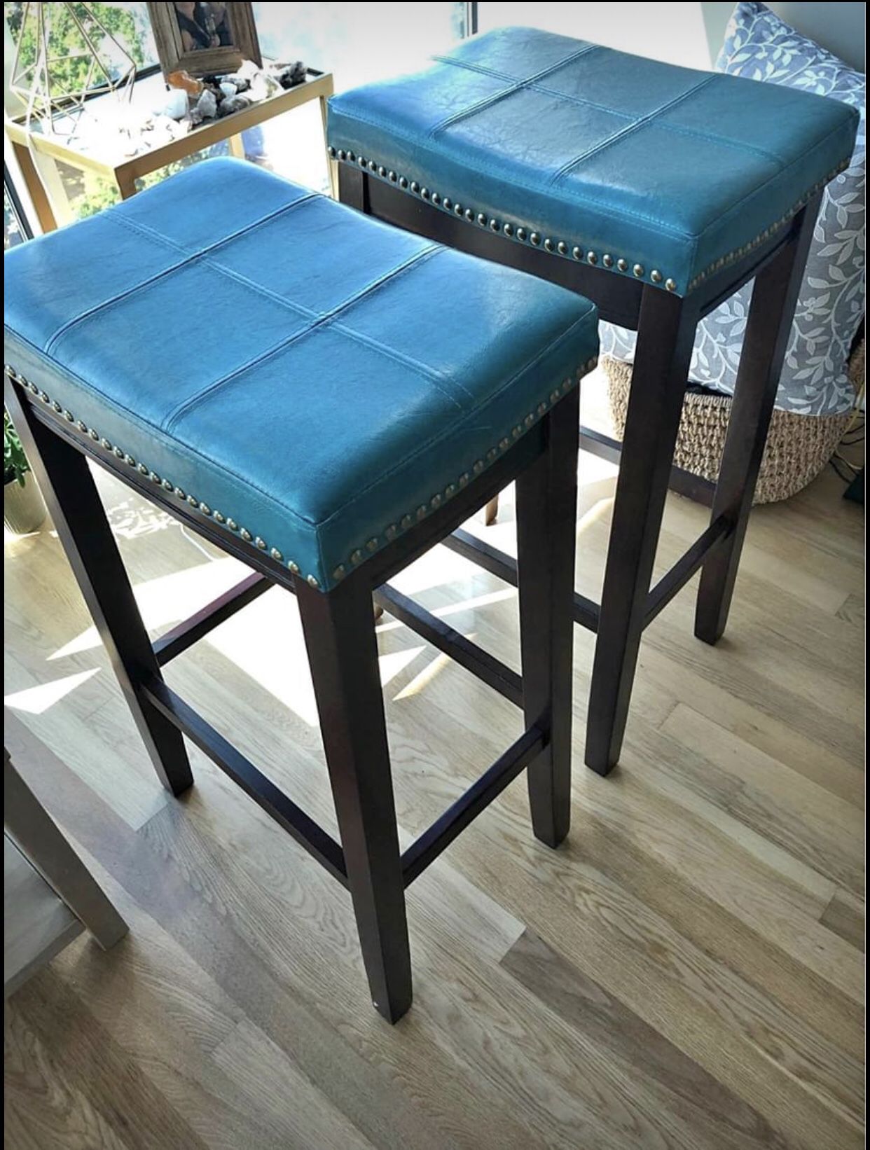 2 bar stools and free 24x30 Mirror!
