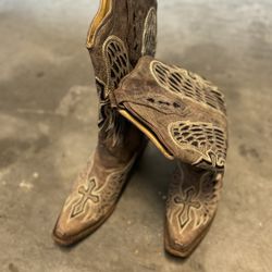 Women's Corral Boots snip toe BONE 9.5 M Sequence WING Cross WESTERN Boot A1241