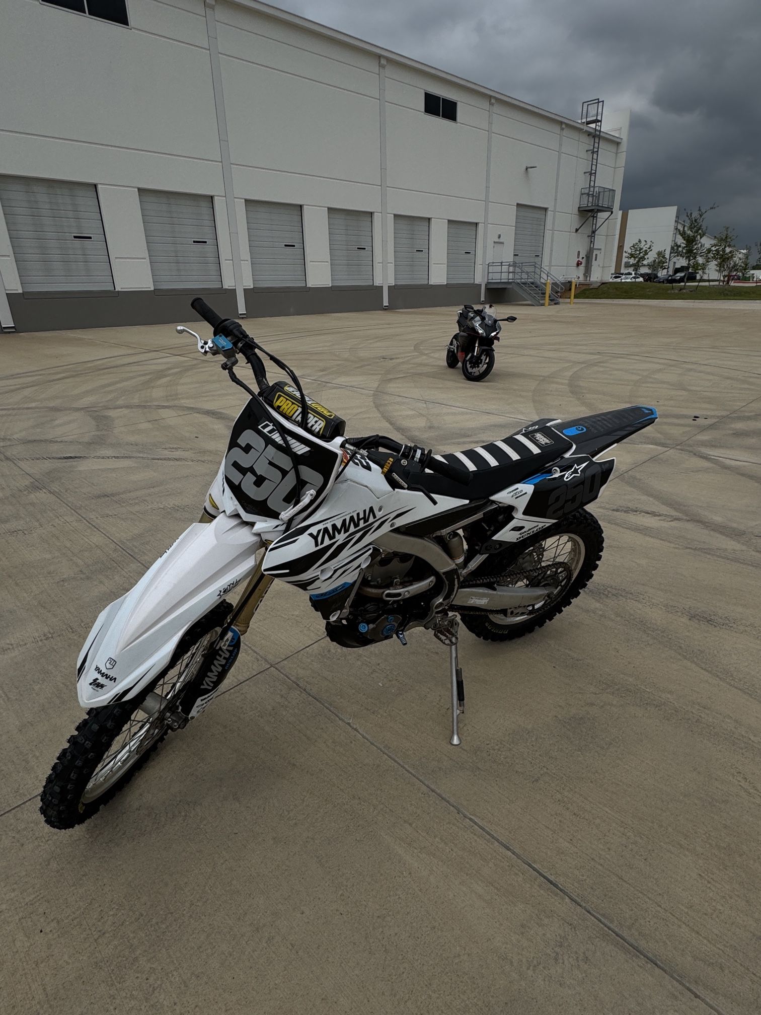 Yz250f $4000