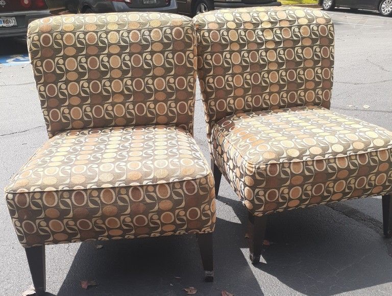 (2) Accent Chairs