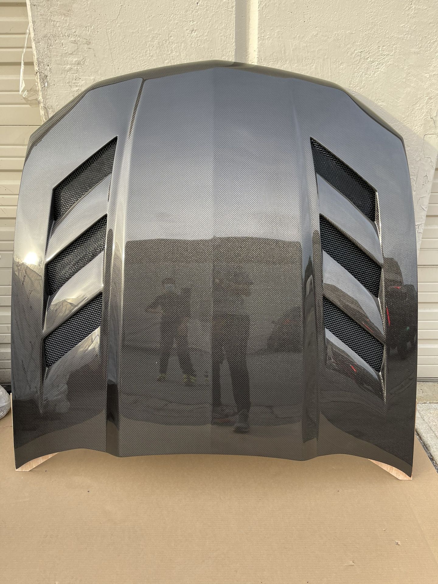 2005 2006 2007 2008 2009 Ford Mustang VIS Racing AMS Style Carbon Fiber Vented Hood