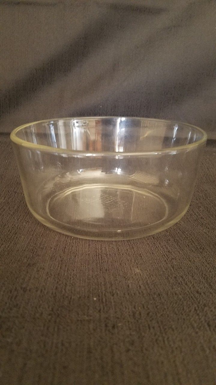 7 cup pyrex bowl