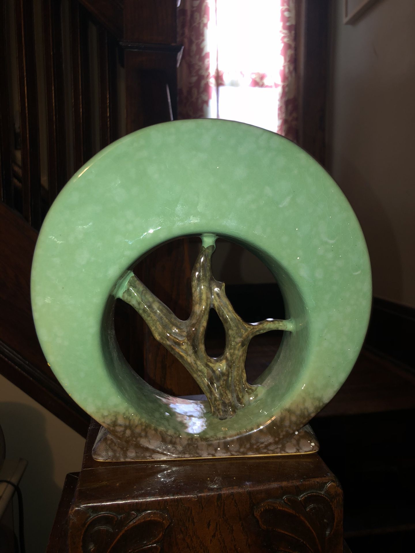 204: Roseville Artwood Round Green Vase #1053-8"