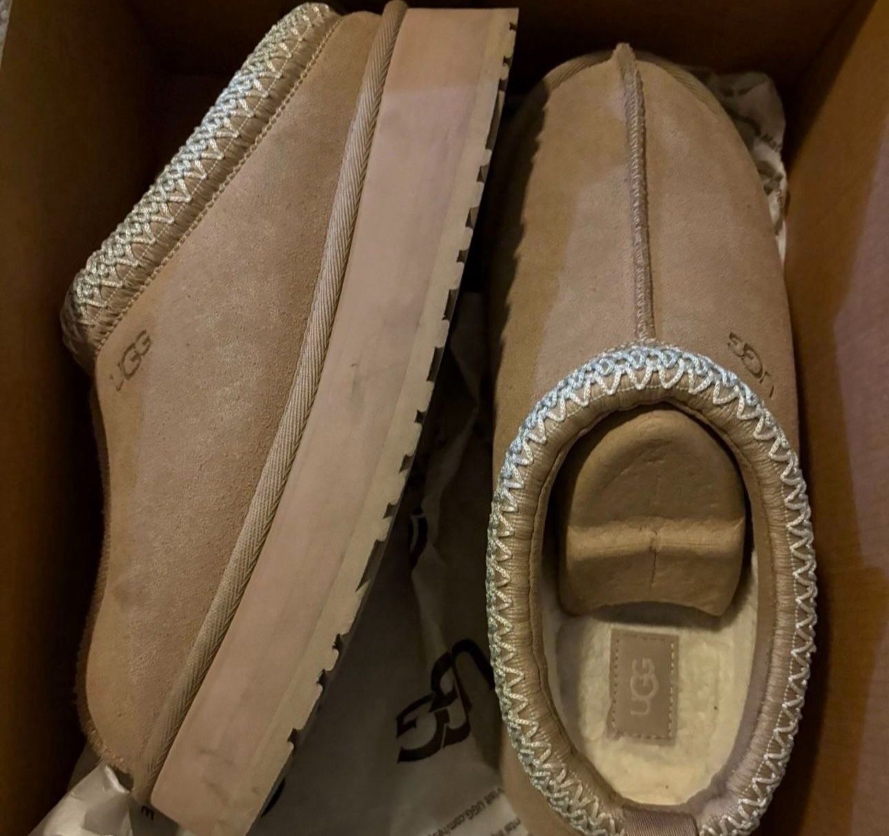 Ugg Tasman Size 8 Women