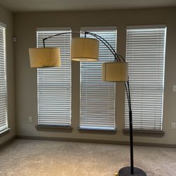 Moving sale — must go: Modern 3-Light Arc Floor Lamp – Excellent Condition