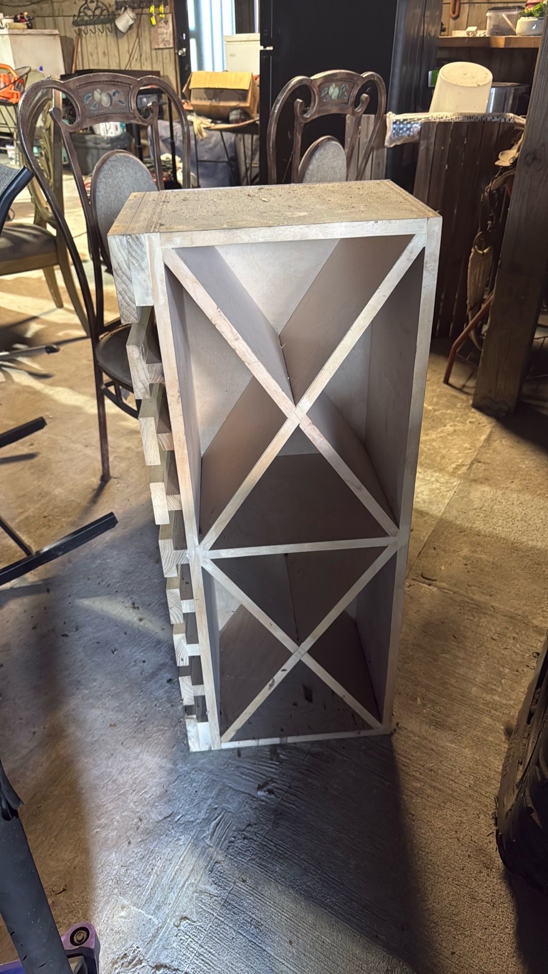 Wine cabinet