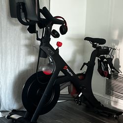 Peloton Bike
