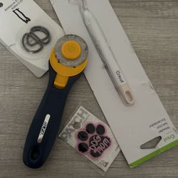 Cricut Weeder and OLFA blade