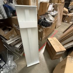 4 ft fluorescent wraparound light 4