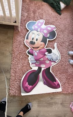 Minnie mouse Cardboard Stand