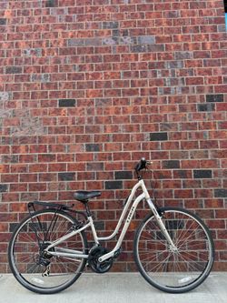 Trek Verve 1 WSD Step-Through Hybrid Bike – 13” Frame - Lightweight Women’s Bicycle