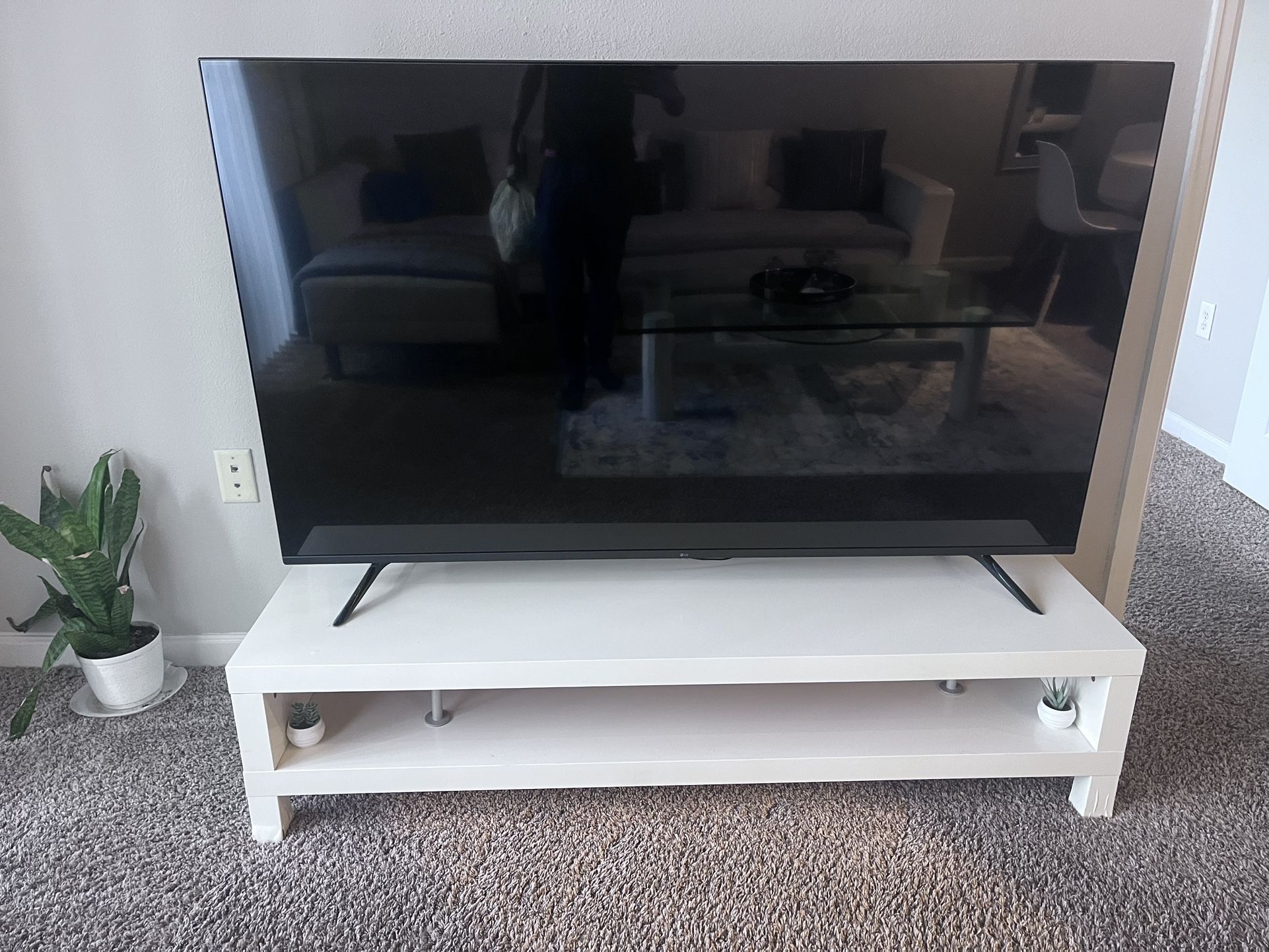 65 inch LG smart tv and tv stand