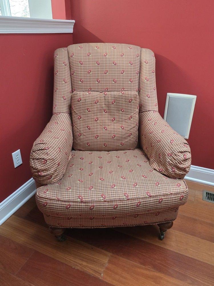 LILLIAN AUGUST Accent Chair