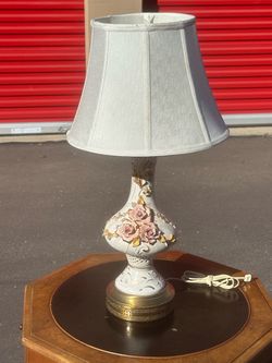 Vintage Porcelain Floral Table Lamp
