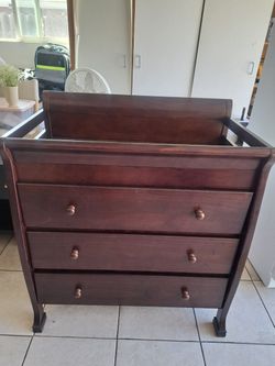 kids dresser