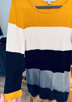 Gray Black Gold Multi Color Striped knit Dress. Women’s Size Large. Andrew Mark New York.