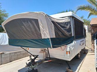 Pop Up Camper !!