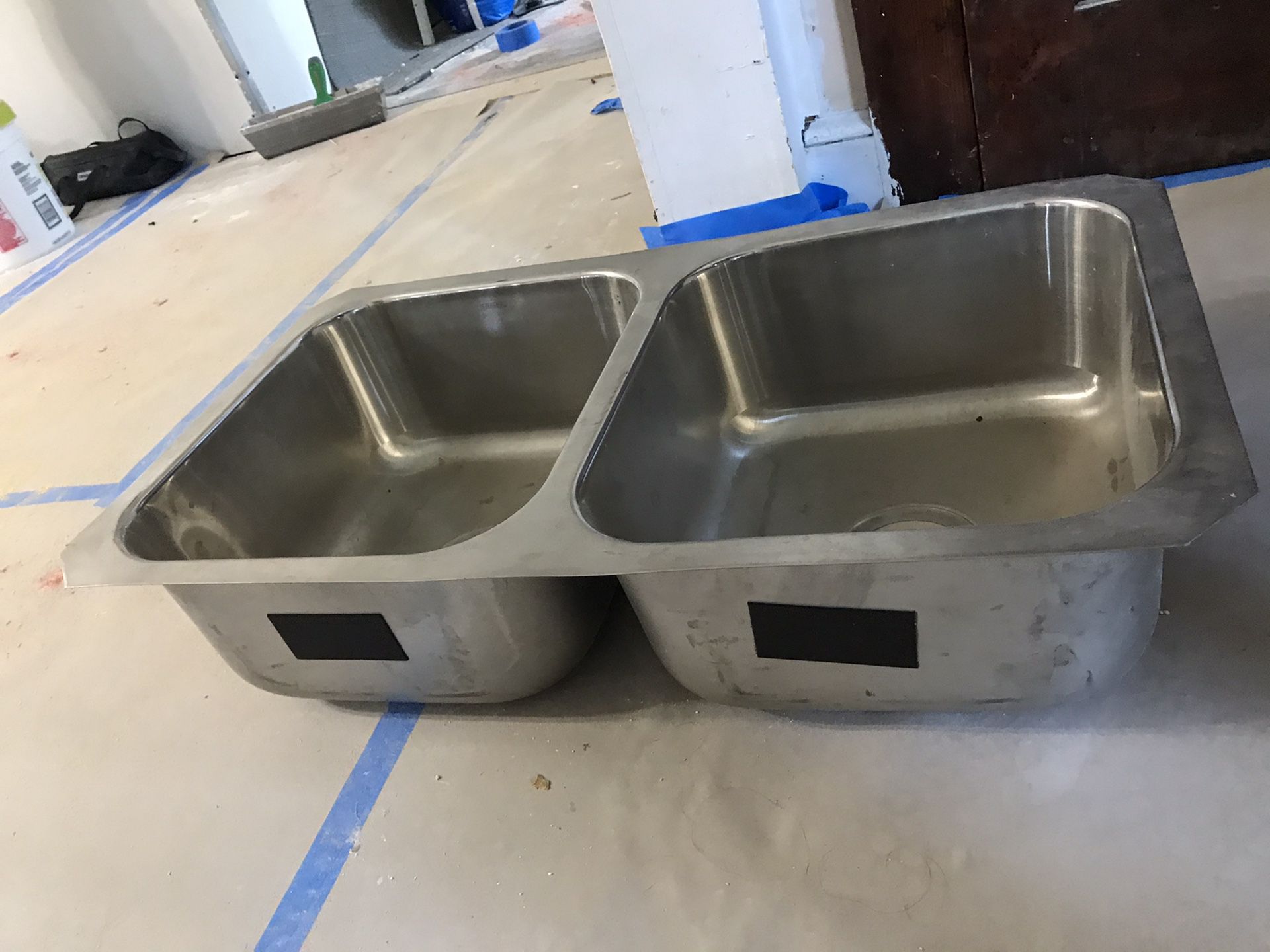 McAllister 32" Double Basin Undermount Stainless Steel Kitchen Sink with SilentShield