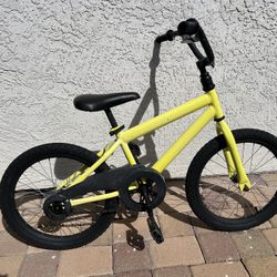 Huffy 18” Bicycle Pedal Bike 