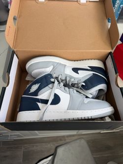 Jordan 1 mid