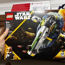 Jango Fett’s Starship RETIRED SET BRAND NEW!!!