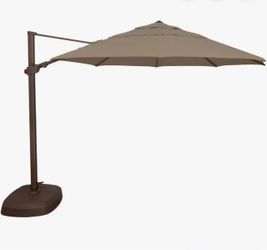 Cantilever Offset Patio Umbrella with Base