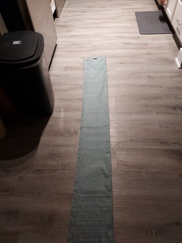 3 PAIR BLUE DRAPES SIZE 72 WIDE AND 82 LONG EACH PAIR. NAME BRAND LUXURY HOME 100% POLYESTER I PAID $ 50..00 A PAIR.SELLING FOR $100.00 FOR 3 PAIR.