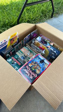 YARD SALE IN RIALTO  08-15 address below