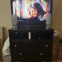TV stand and TV