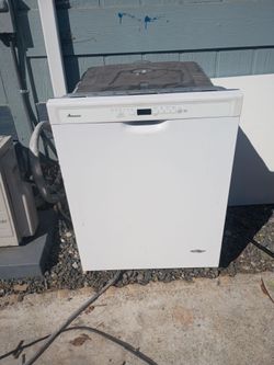 Amana dish washer new