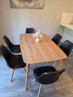 59” Table 6 chairs - ( Both table and chairs are brand new and un assembled)