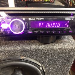 Sony XPLOD Bluetooth Audio Cd USB Auxiliary Car Stereo Head Unit 