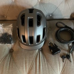 NEW Helmet, Kickstand rubbers and Lock with keys