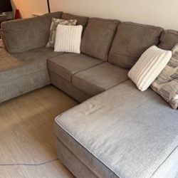 Sectional Couch 